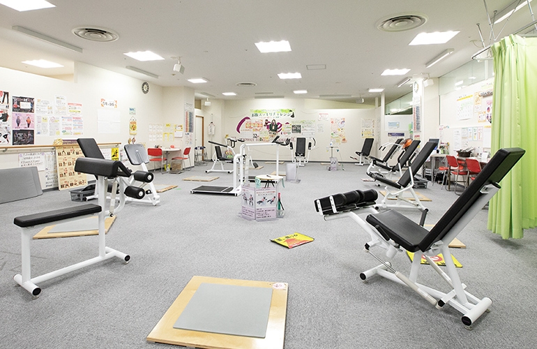 カーブス近鉄四日市駅前店